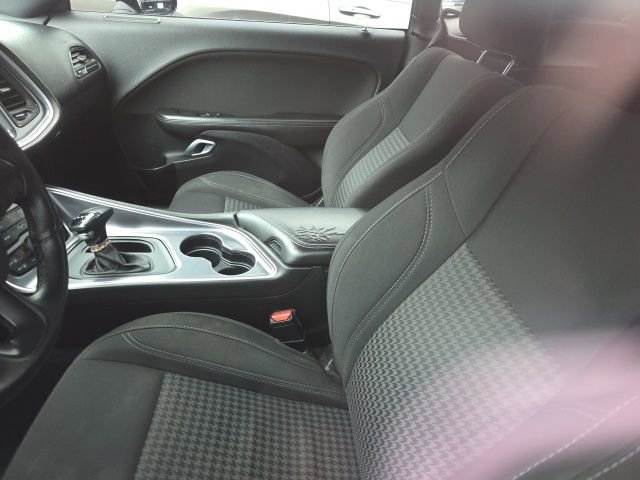 Used 2018 Dodge Challenger R/T w/ Driver Convenience Group image 11