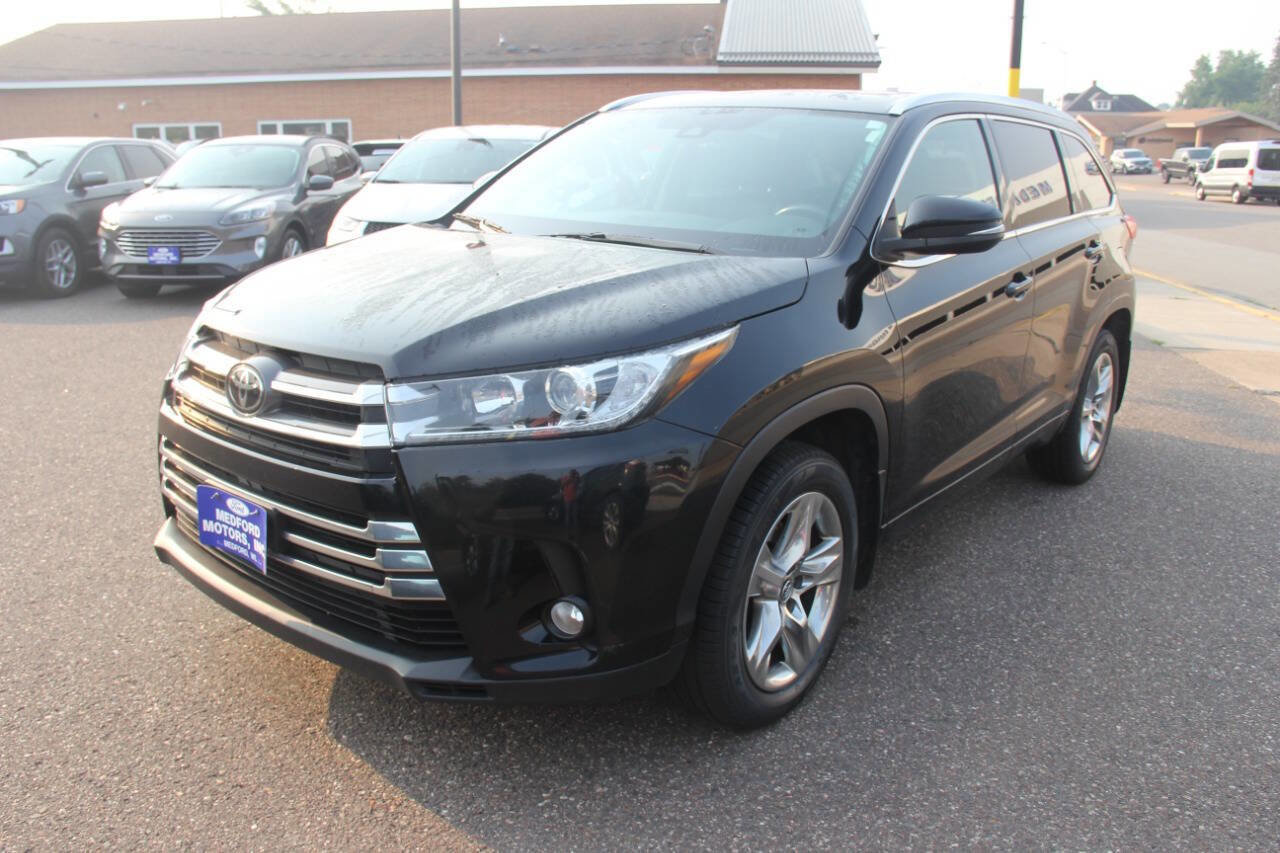 Used 2018 Toyota Highlander Limited AWD 4dr SUV image 9