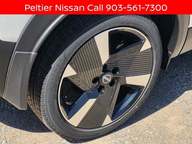 New 2025 Nissan Kicks SR w/ Illumination Package FWD image 5