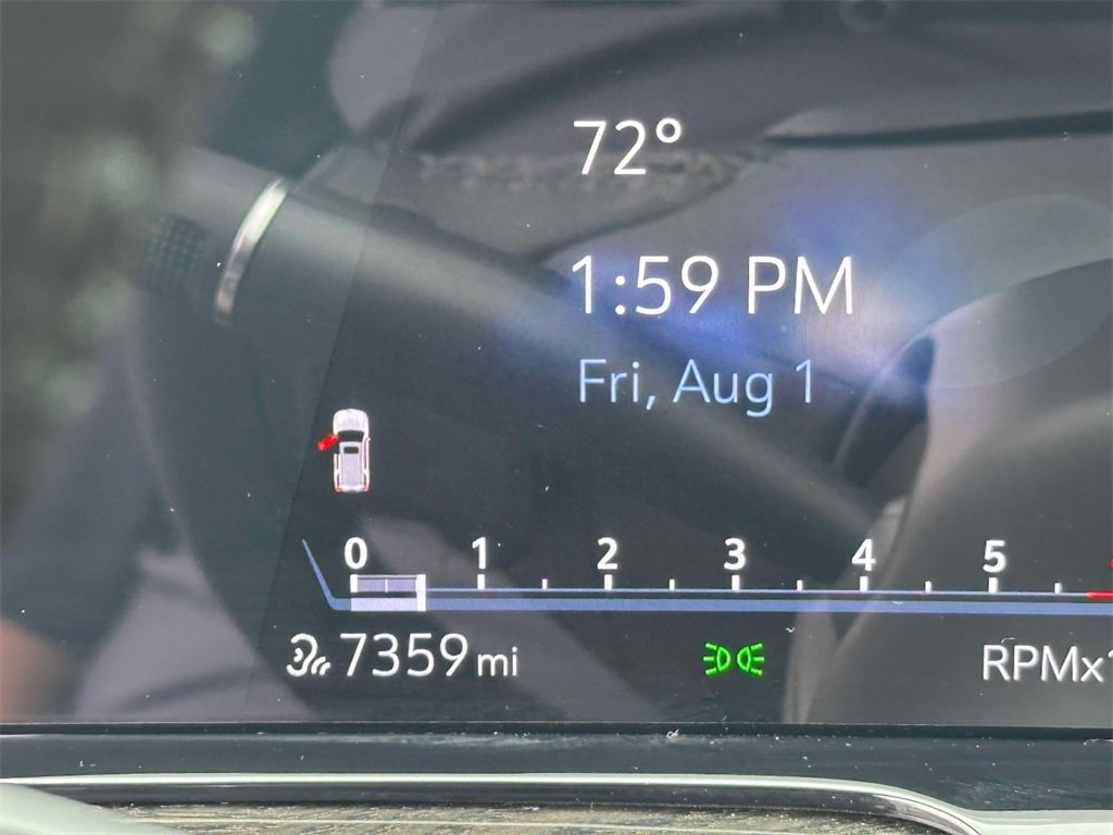 Used 2024 Cadillac Escalade Premium Luxury image 5