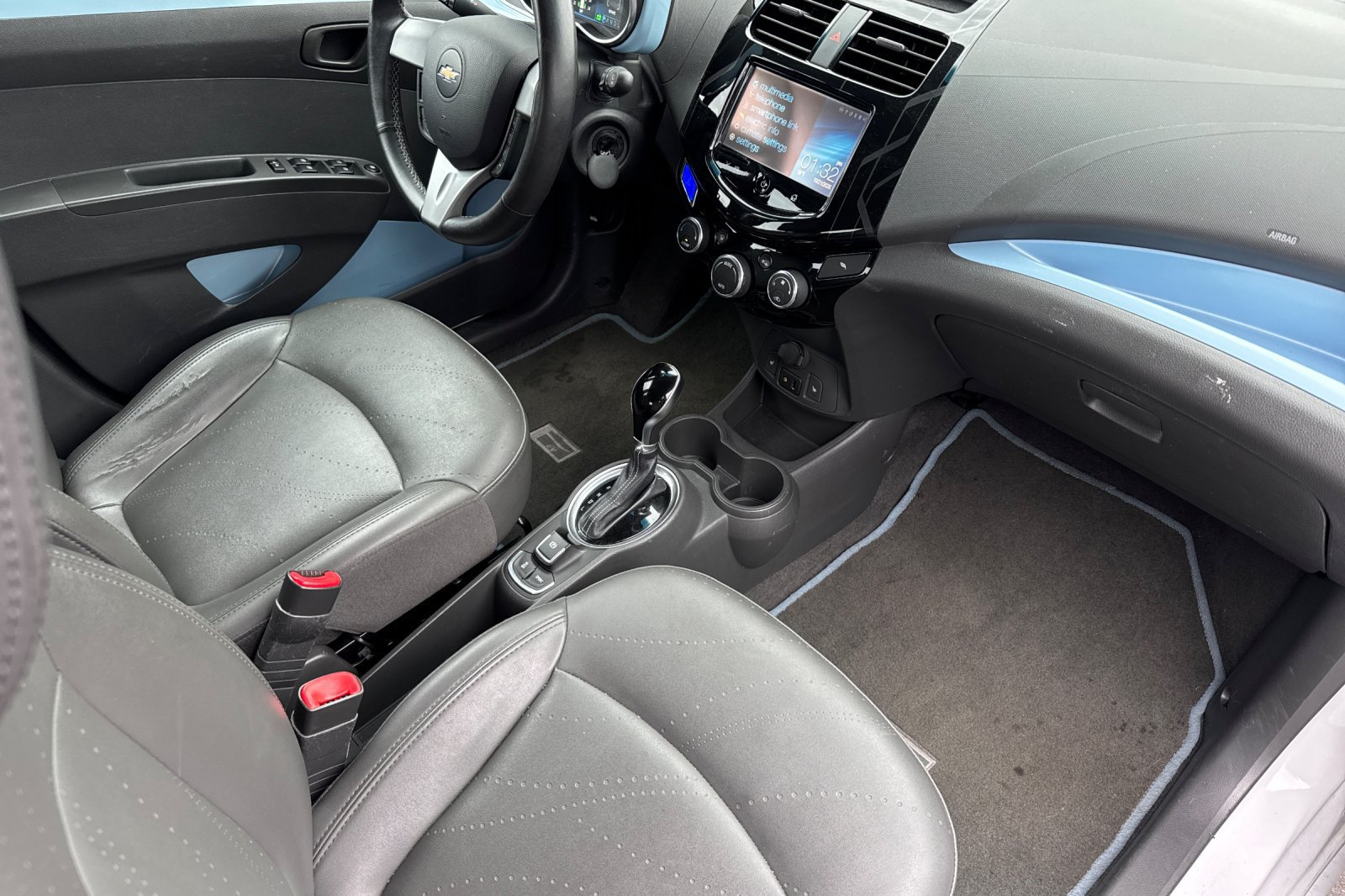 Used 2014 Chevrolet Spark LT FWD image 20