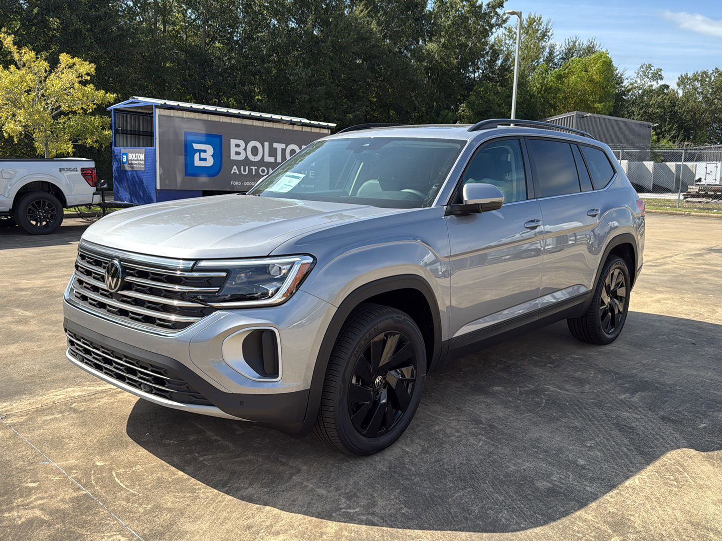 New 2026 Volkswagen Atlas SE video 1