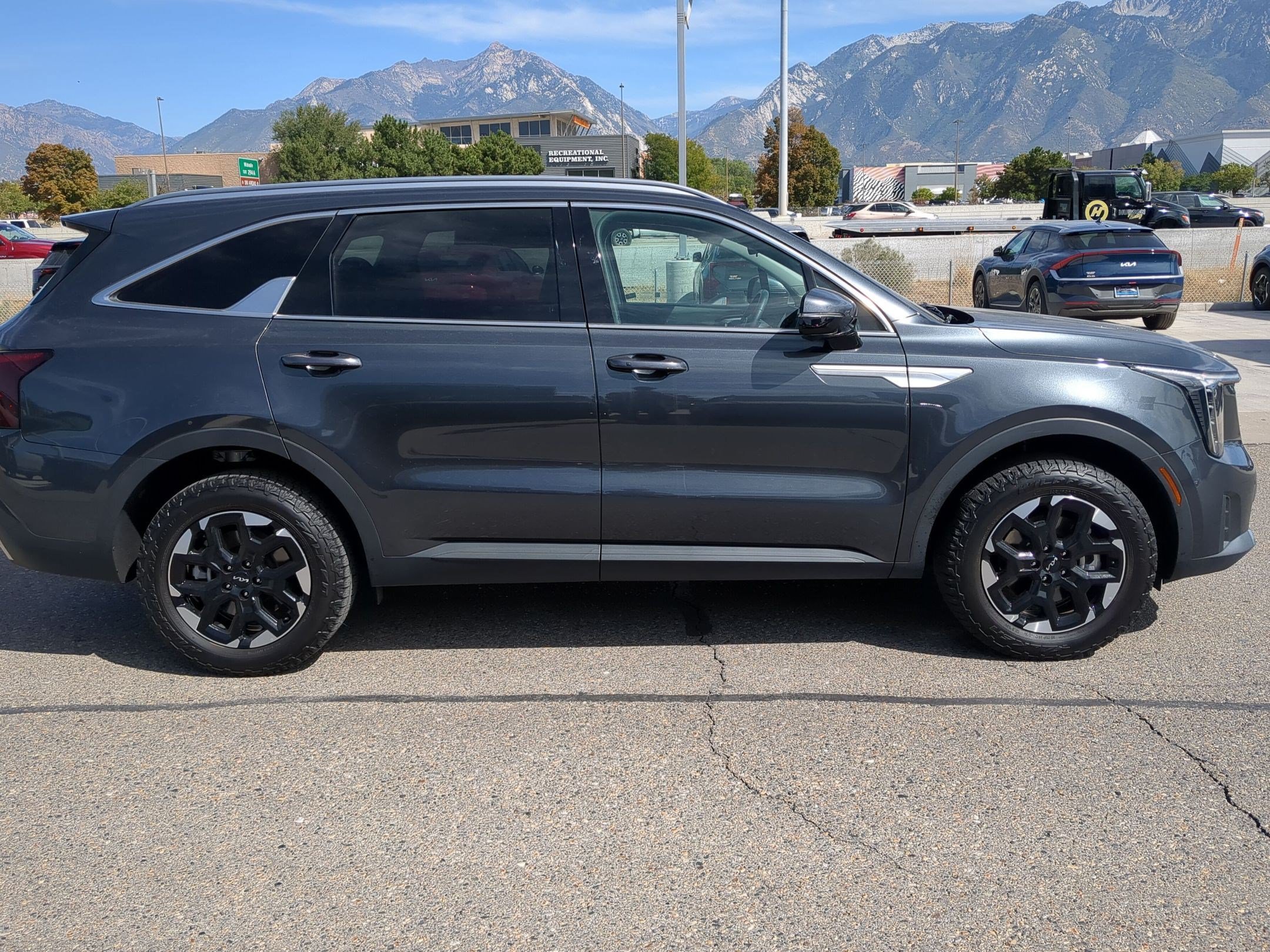 Used 2024 Kia Sorento S w/ Panoramic Sunroof Package AWD/4WD image 6