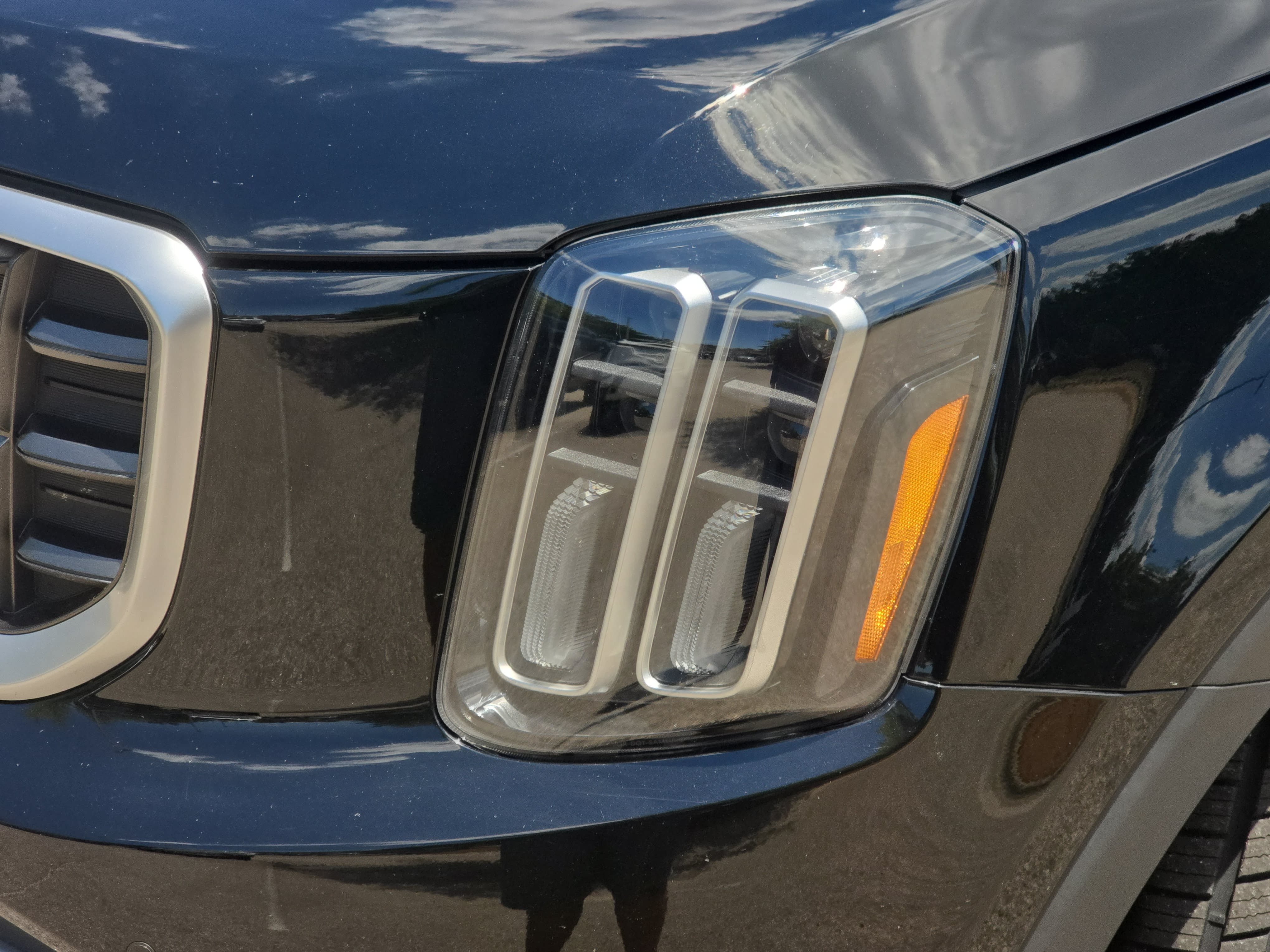 Used 2023 Kia Telluride SX FWD image 35