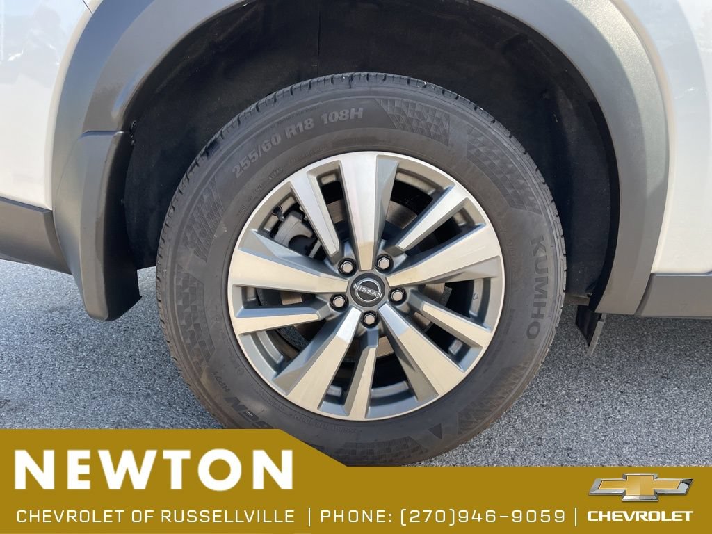 Used 2025 Nissan Pathfinder SL AWD/4WD image 58