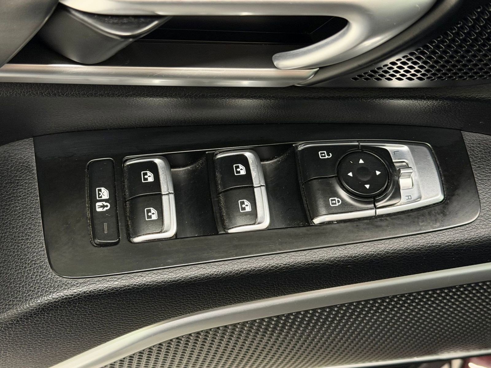 Used 2020 Kia Telluride S AWD/4WD image 21