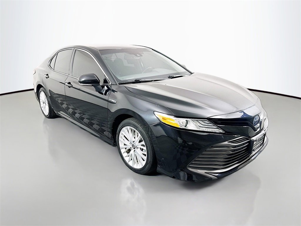 Used 2020 Toyota Camry XLE w/ Carpet Mat Package