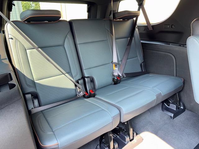 Certified 2025 GMC Yukon XL AT4 w/ AT4 Premium Package AWD/4WD image 29