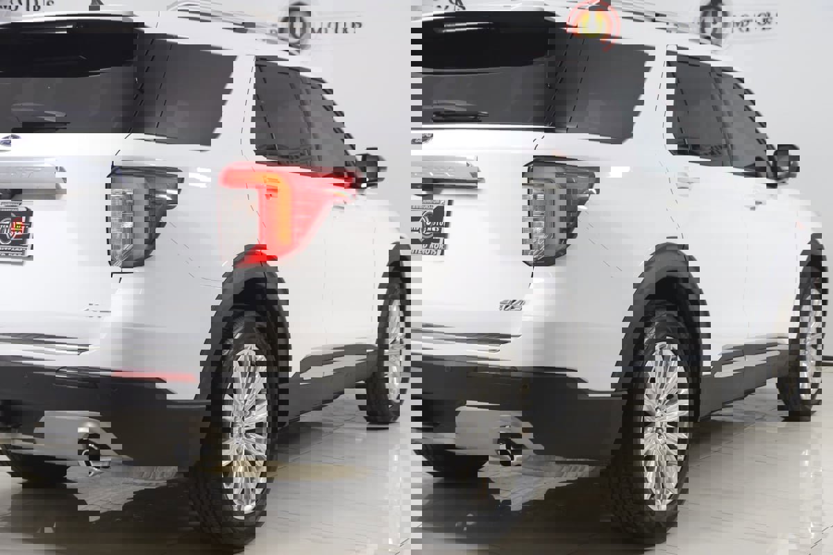 Used 2021 Ford Explorer Limited w/ Equipment Group 301A image 48