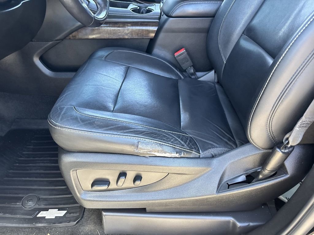 Used 2018 Chevrolet Suburban LT w/ LT Signature Package AWD/4WD image 22