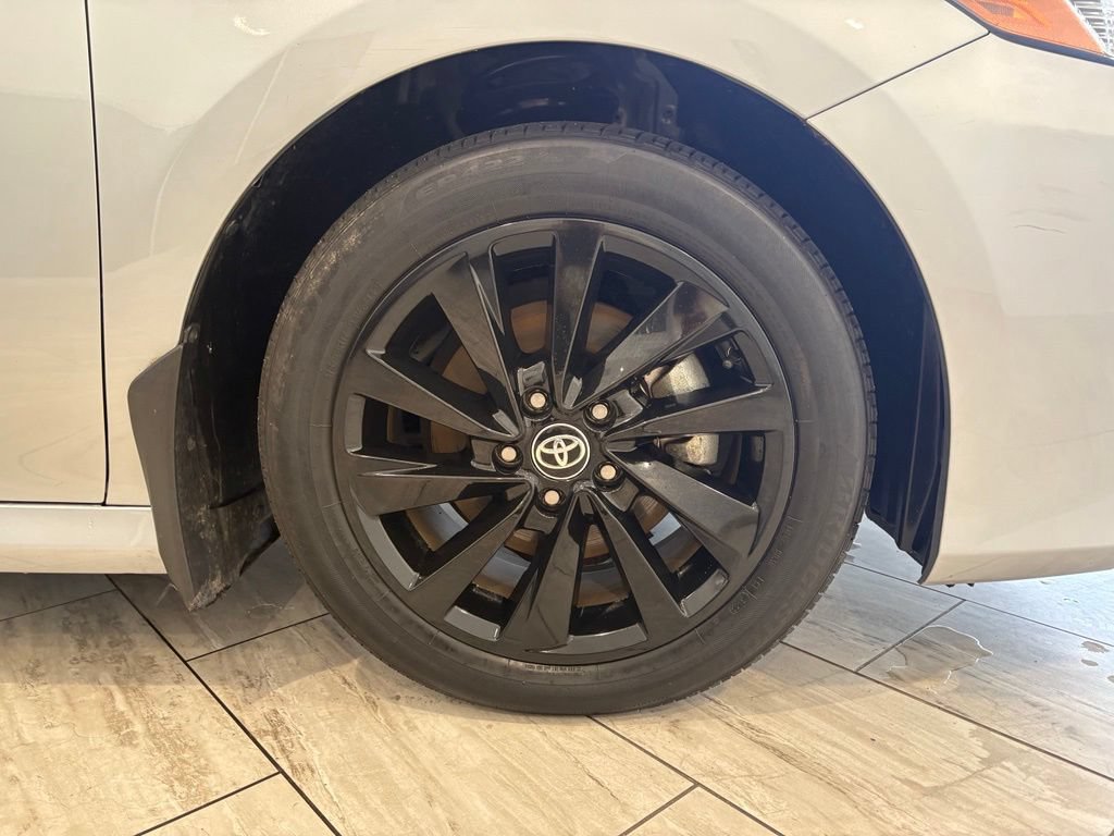 Used 2024 Toyota Camry LE FWD image 34