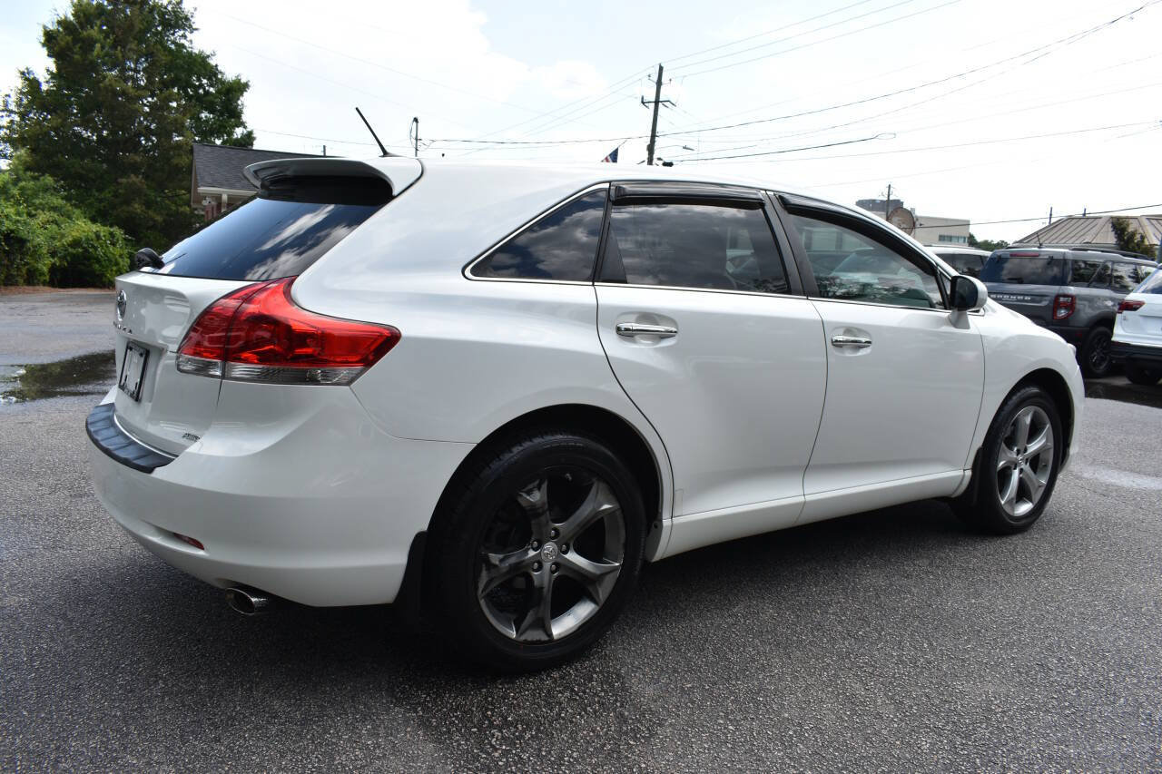 Used 2009 Toyota Venza AWD image 3
