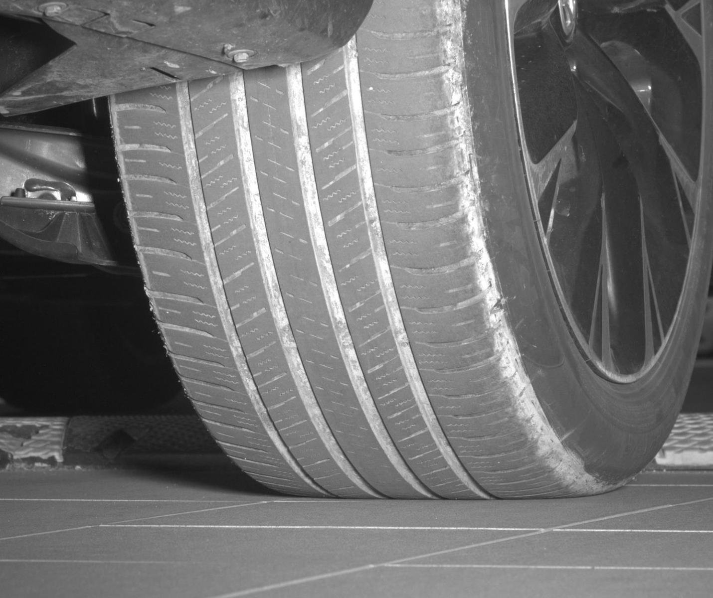 Used 2024 MAZDA CX-90 Plug-In Hybrid w/ Premium Pkg image 16