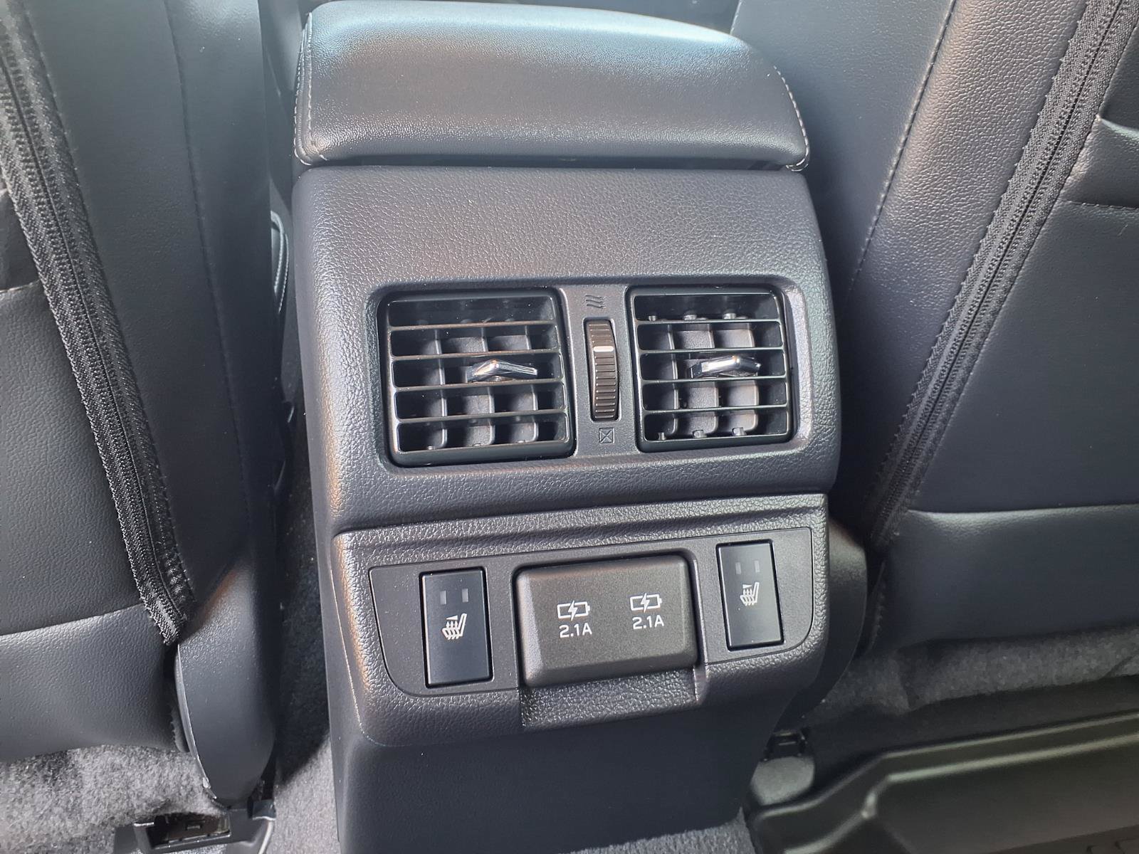 Used 2019 Subaru Outback 3.6R Limited AWD/4WD image 18