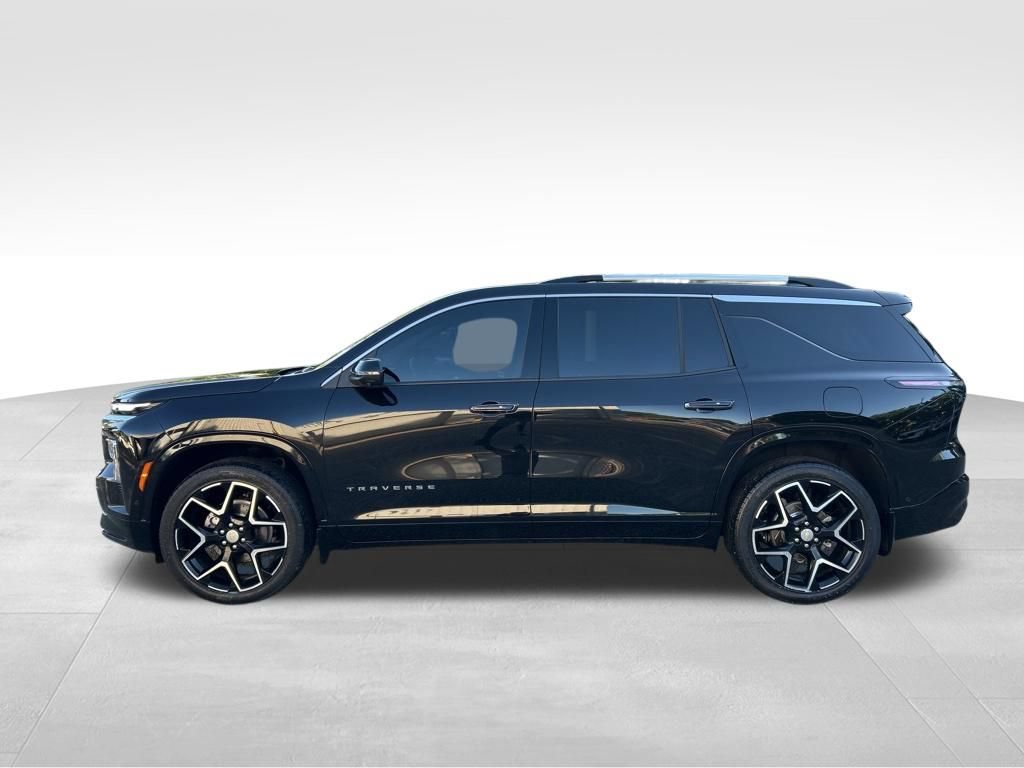 Used 2025 Chevrolet Traverse High Country w/ LPO, Floor Liner Package AWD/4WD image 2