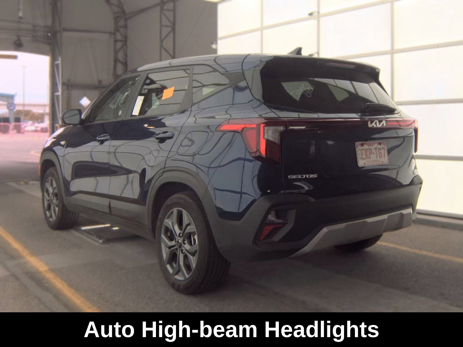 Used 2026 Kia Seltos LX AWD/4WD image 8