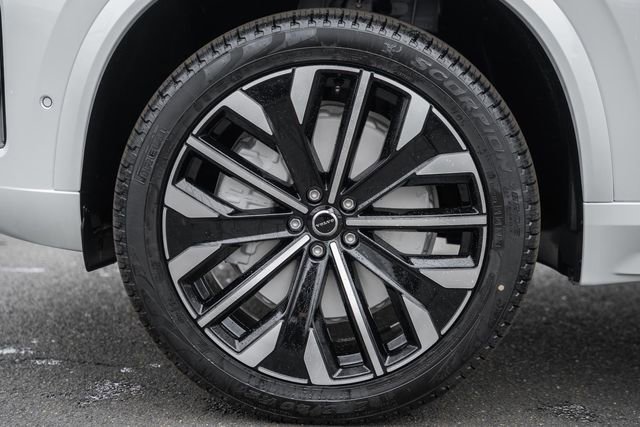 New 2026 Volvo XC90 B5 Ultra image 17