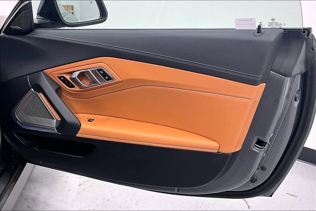 Used 2020 BMW Z4 M40i w/ Executive Package RWD image 17
