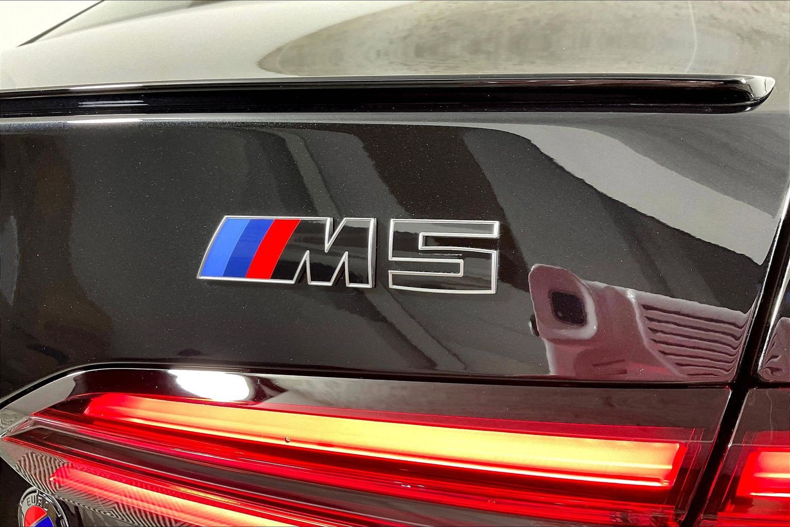 New 2026 BMW M5 image 12