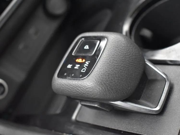 Used 2023 Nissan Rogue SV image 35