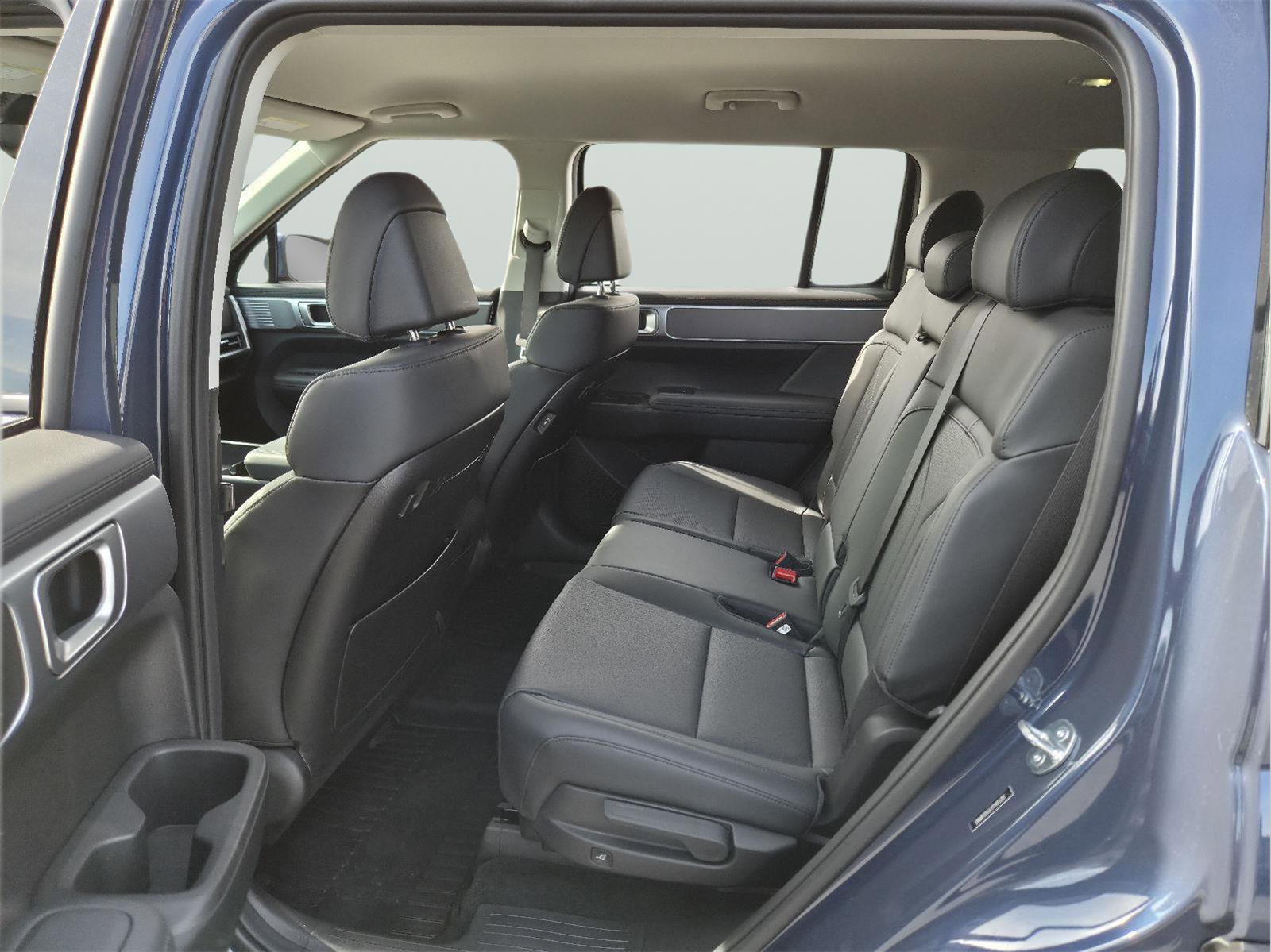 Used 2026 Hyundai Santa Fe SEL AWD/4WD image 14