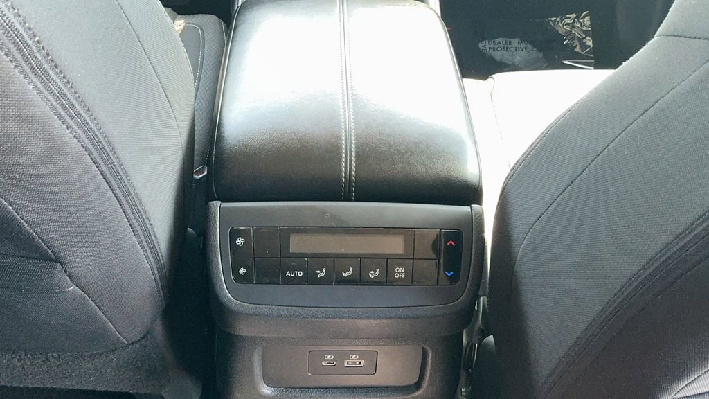 Used 2024 Nissan Pathfinder SV image 23