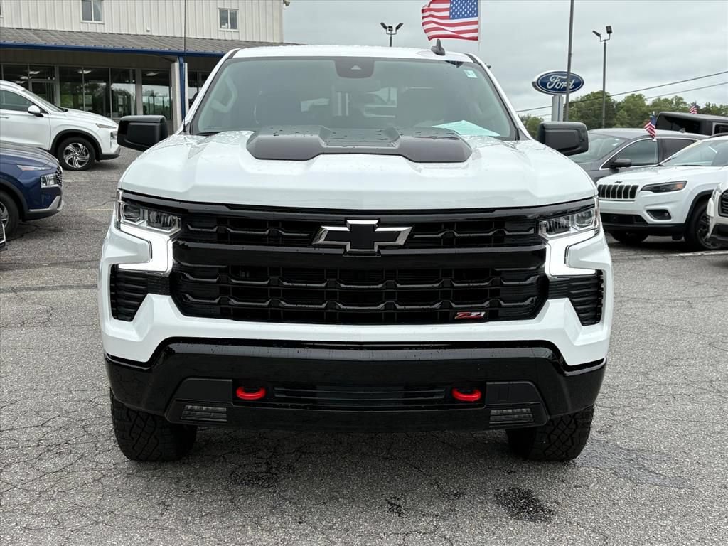 Used 2026 Chevrolet Silverado 1500 LT Trail Boss AWD/4WD image 2