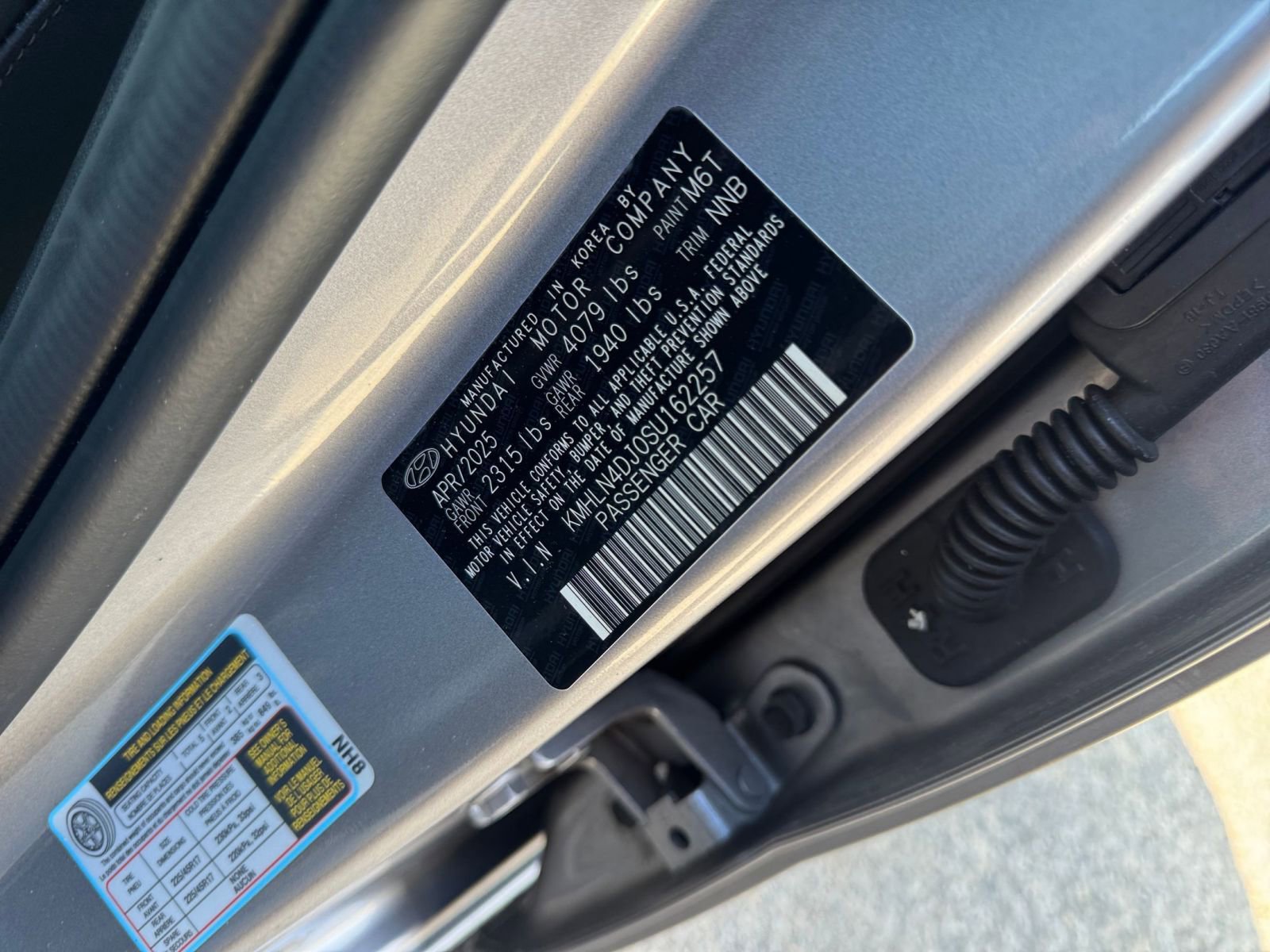 Used 2025 Hyundai Elantra Limited image 31