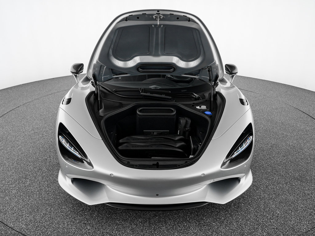 New 2027 McLaren 750S RWD image 37