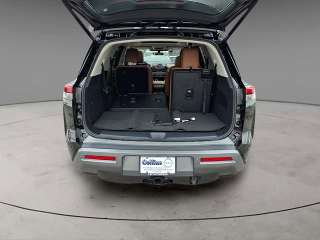 New 2026 Nissan Pathfinder Platinum image 8