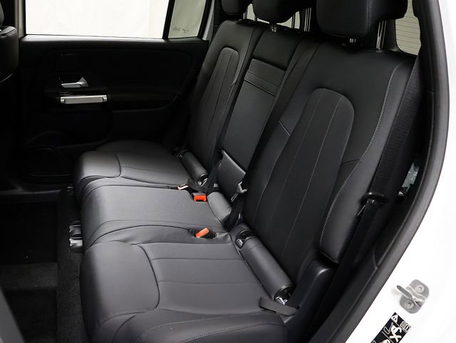 New 2026 Mercedes-Benz GLB 250 4MATIC image 12