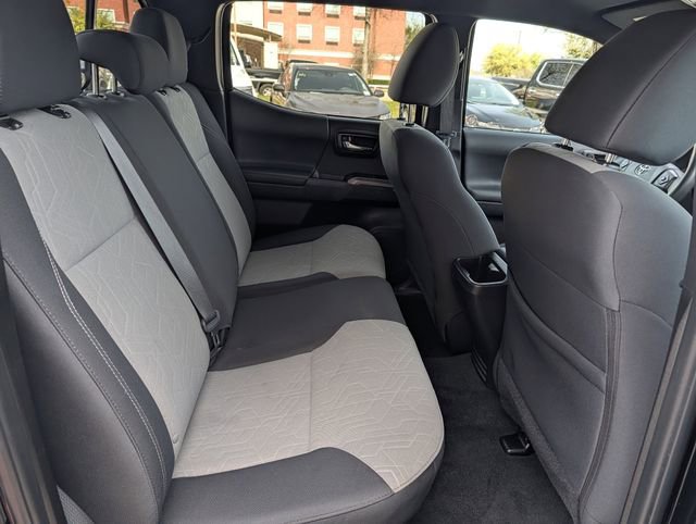 Used 2023 Toyota Tacoma TRD Off-Road w/ Technology Package AWD/4WD image 28