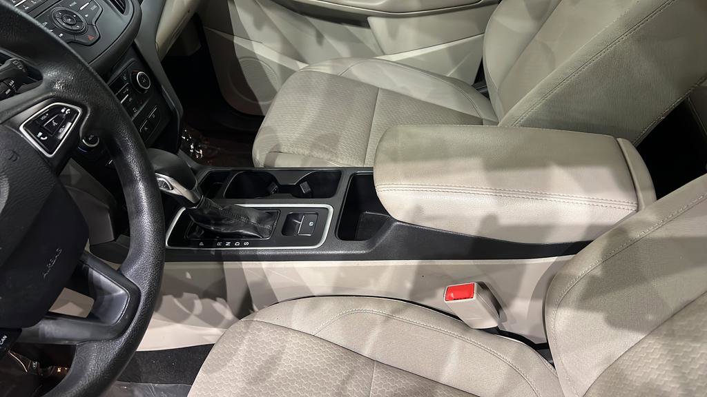 Used 2018 Ford Escape SE image 26
