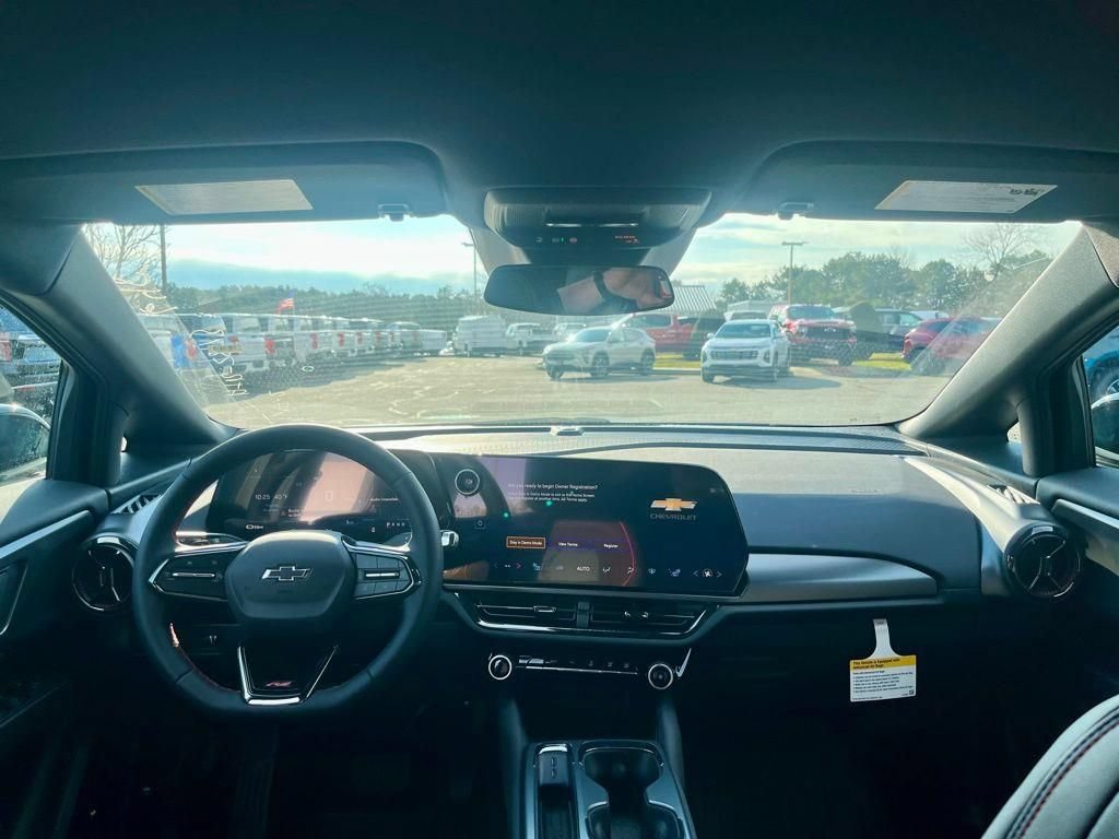 New 2026 Chevrolet Equinox EV RS w/ LPO, All-Weather Mat Package FWD image 21
