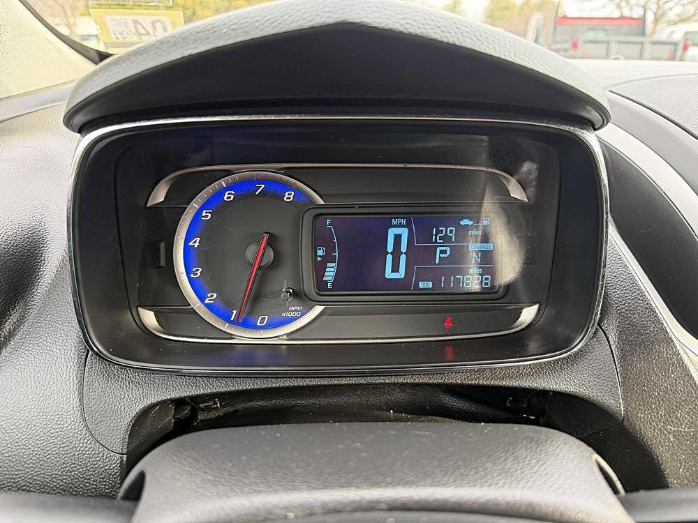 Used 2015 Chevrolet Trax LT w/ LT Plus Package AWD/4WD image 11