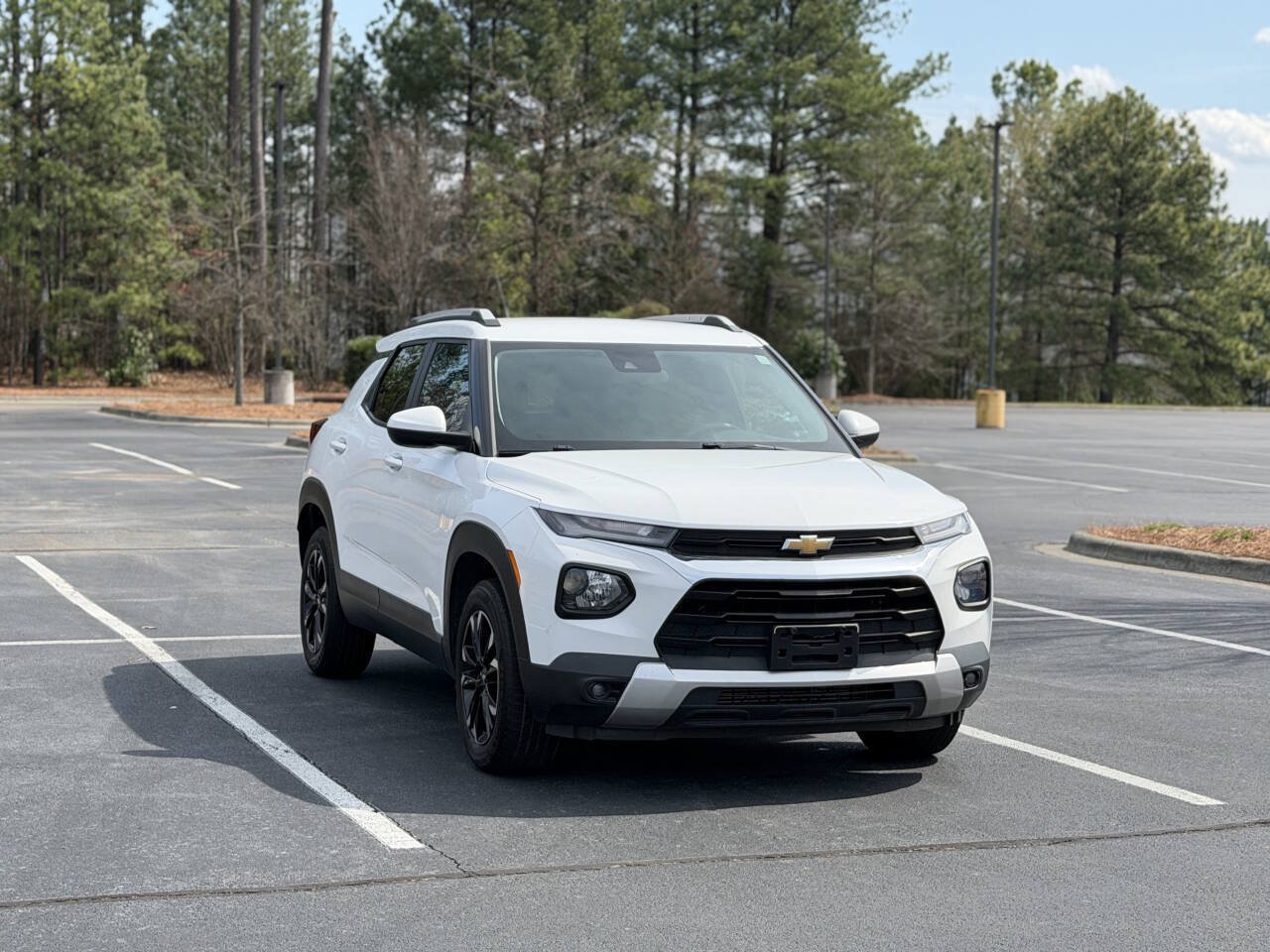 Used 2021 Chevrolet TrailBlazer LT AWD/4WD image 1