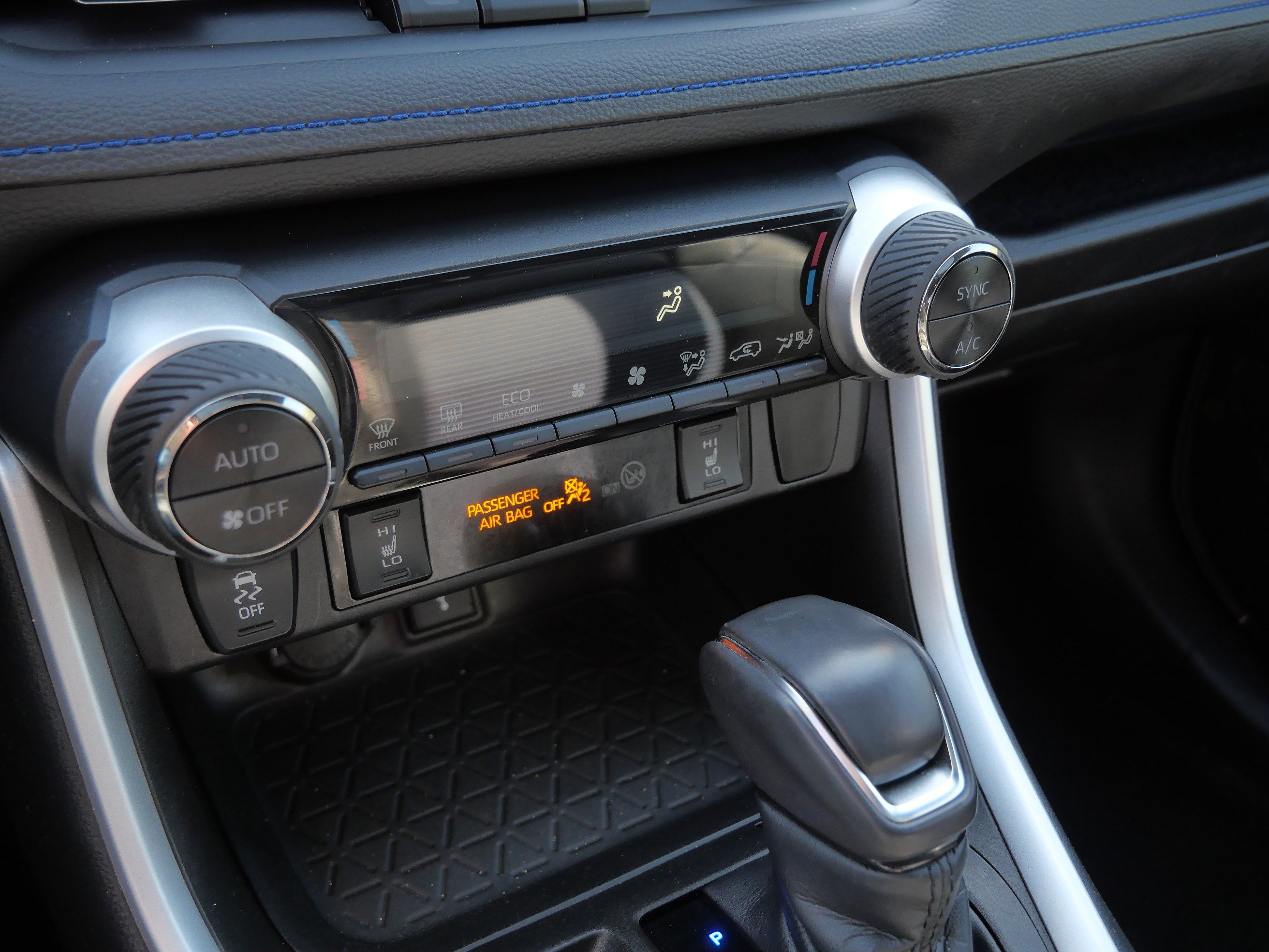 Used 2021 Toyota RAV4 XSE w/ XSE Grade Weather Package AWD/4WD image 24