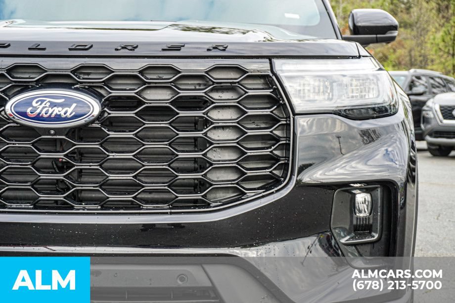 Used 2025 Ford Explorer ST-Line AWD/4WD image 11
