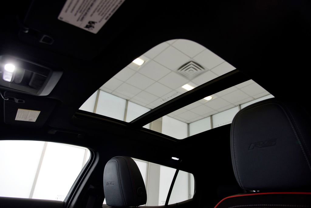 Certified 2025 Chevrolet Equinox EV RS w/ Convenience Package II image 27