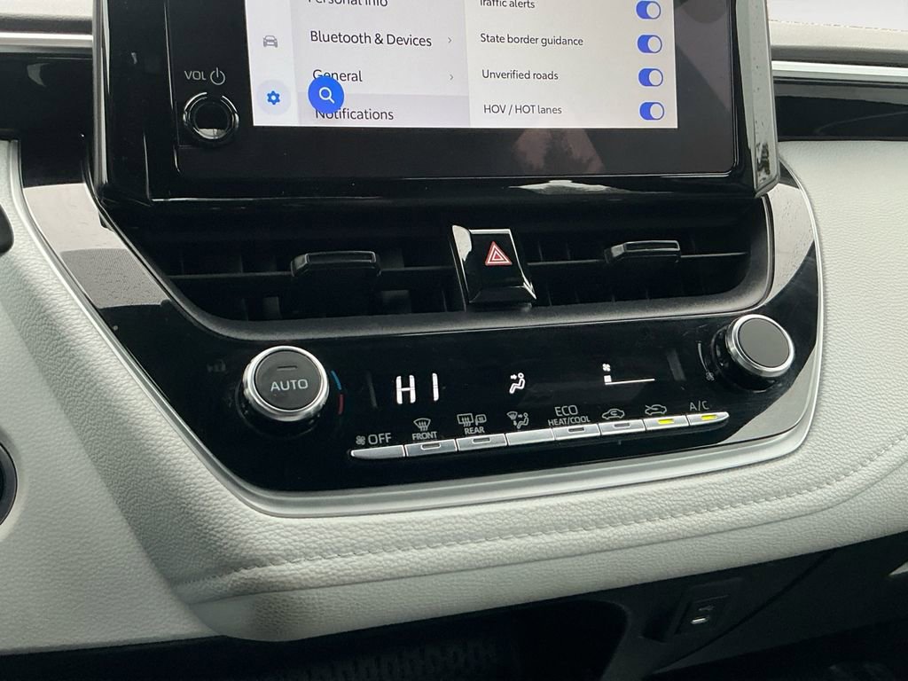 Certified 2023 Toyota Corolla SE w/ Carpet Mat Package (TMS) image 22