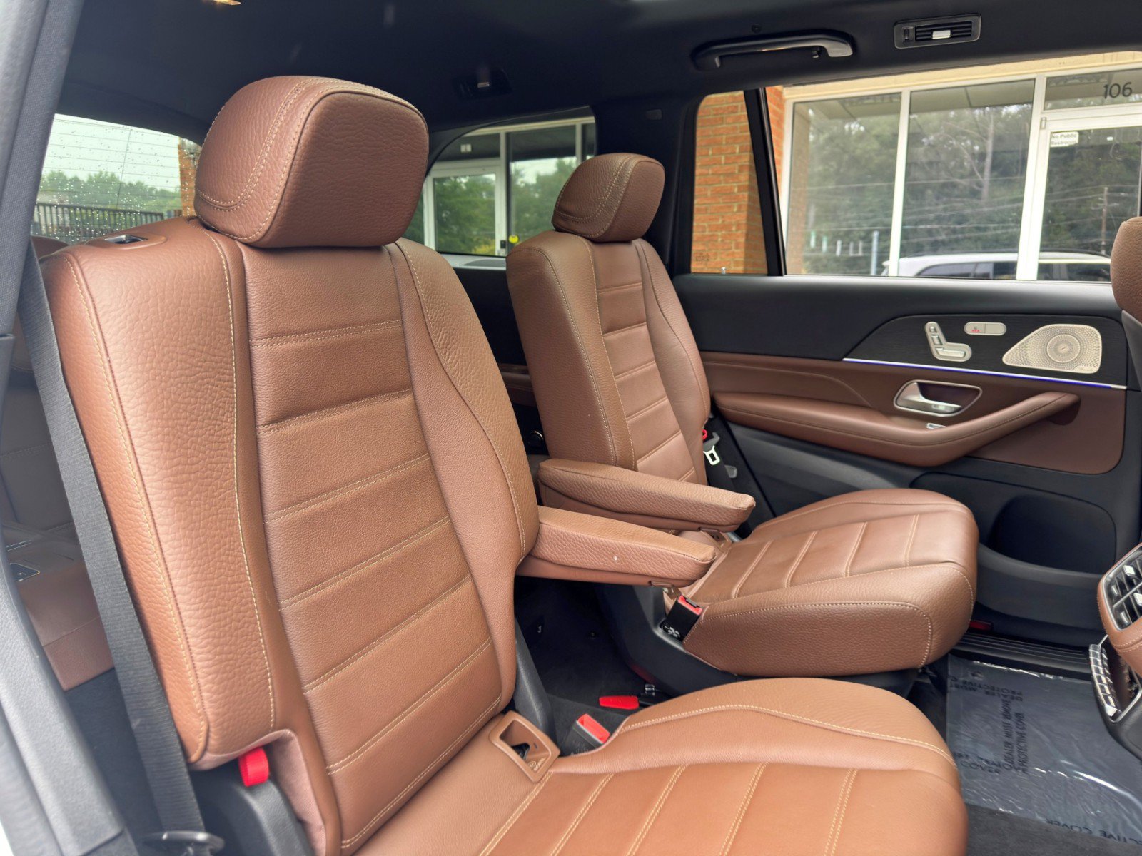Used 2026 Mercedes-Benz GLS 580 4MATIC w/ Night Package image 50