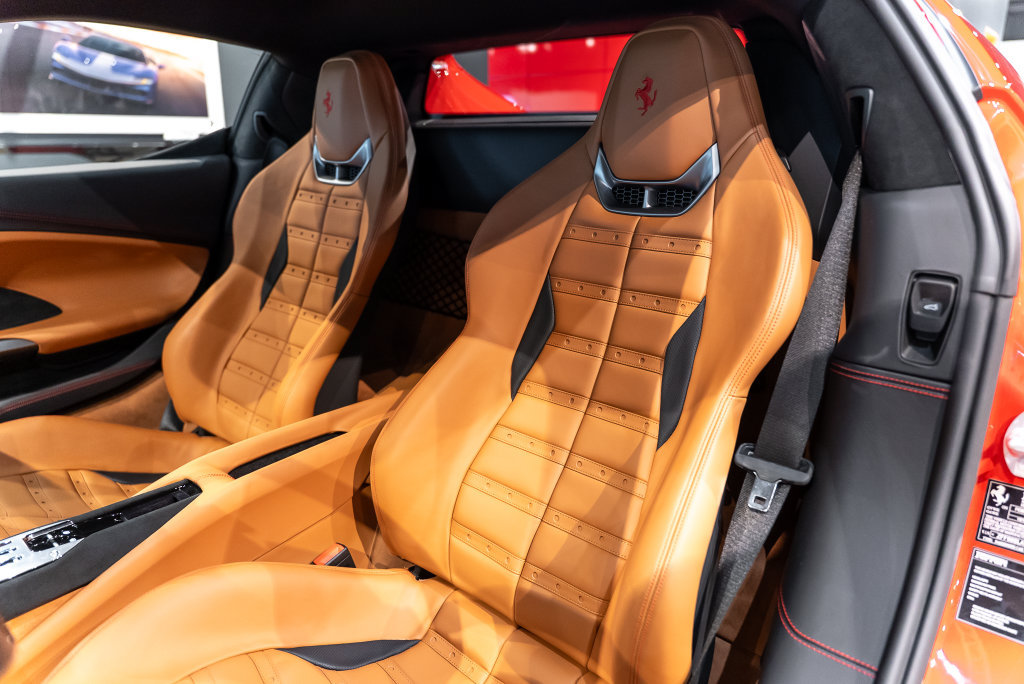Used 2025 Ferrari 296 GTB RWD image 4