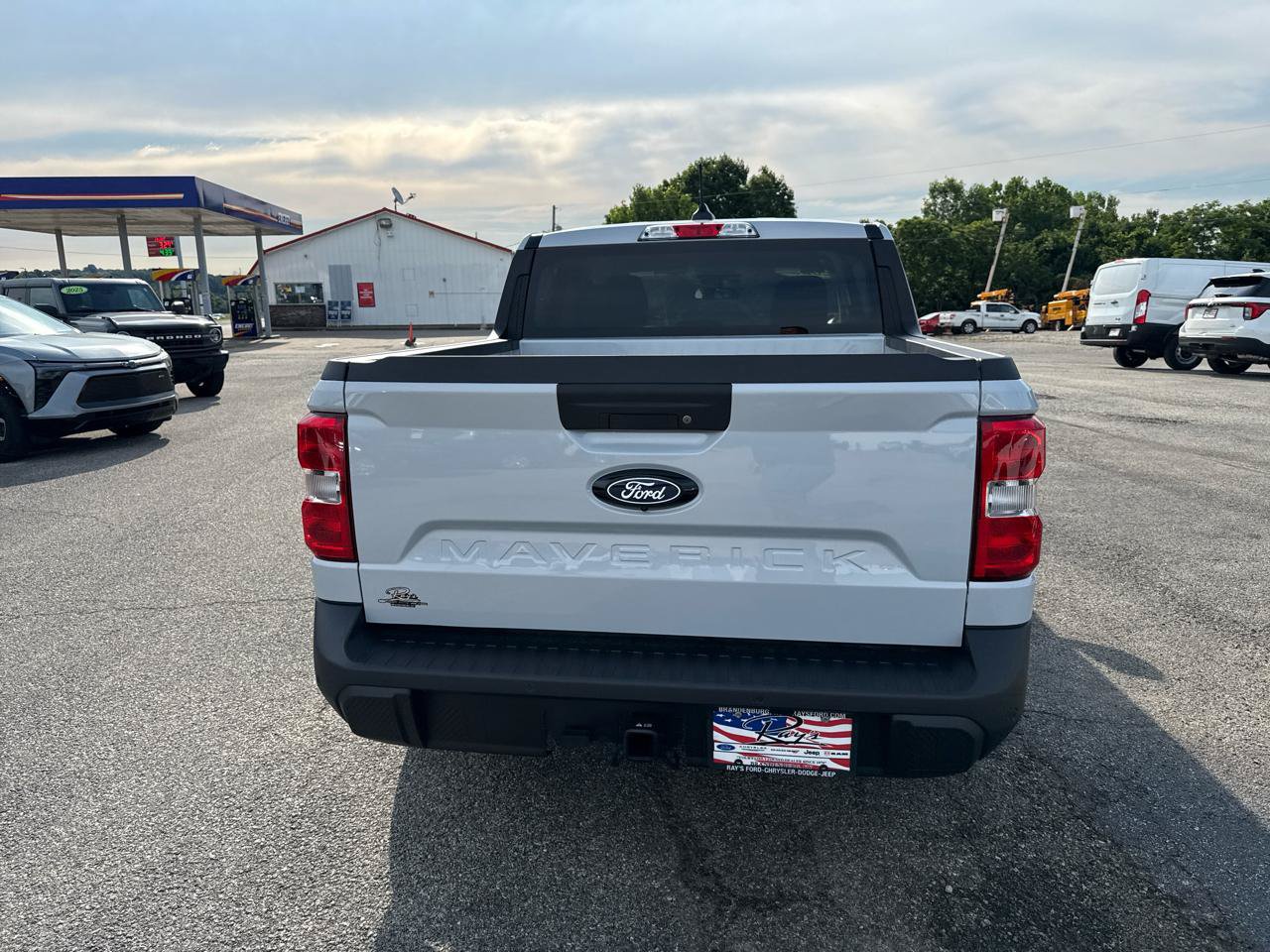New 2026 Ford Maverick XLT w/ XLT Luxury Package FWD image 8