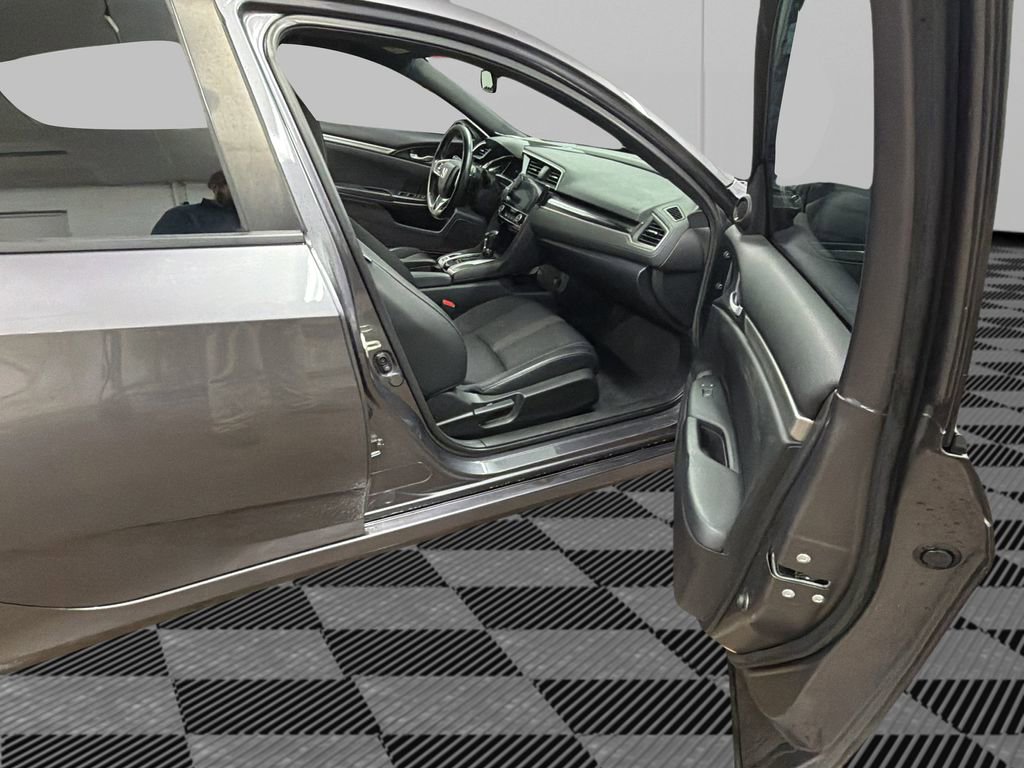 Used 2020 Honda Civic Sport image 13