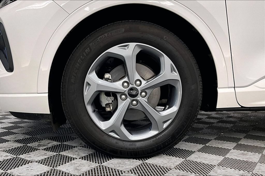 Used 2024 Ford Escape ST-Line w/ Tech Pack #1 FWD image 8