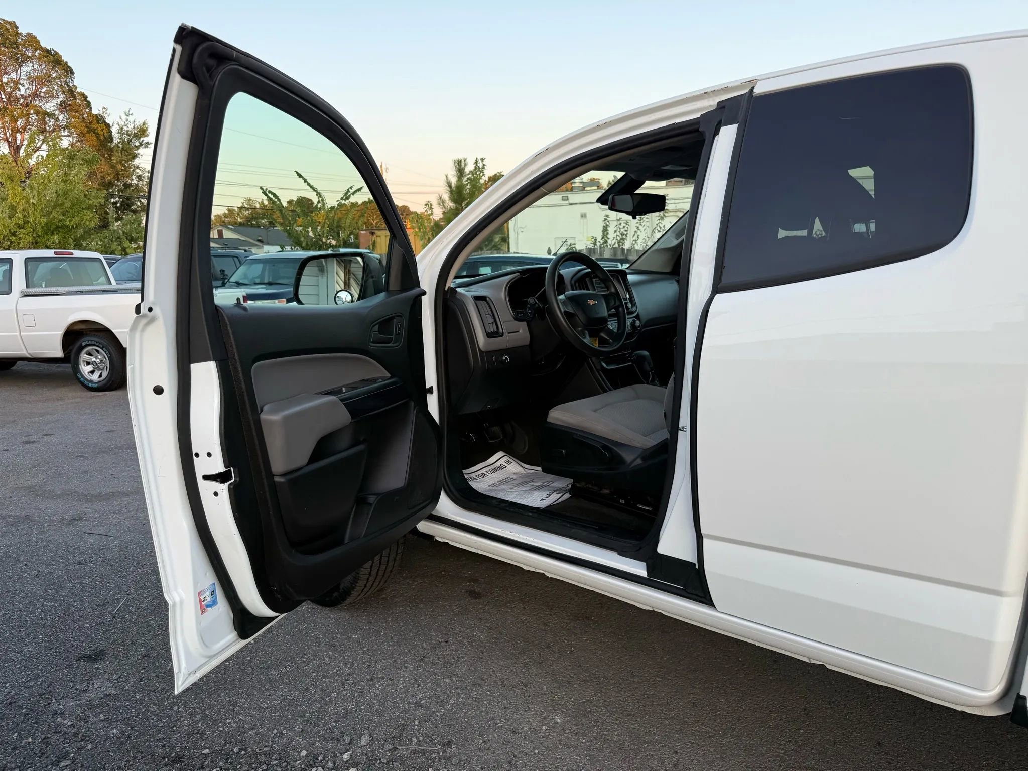 Used 2016 Chevrolet Colorado W/T image 22
