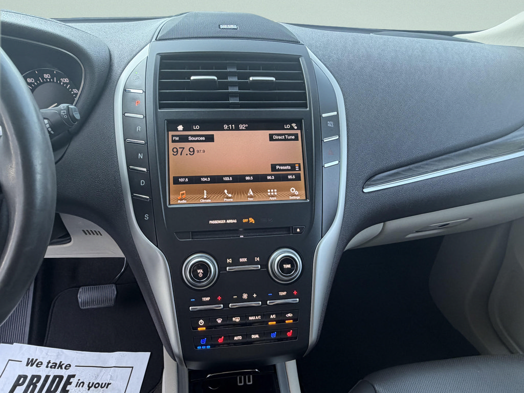 Used 2019 Lincoln MKC Reserve w/ MKC Climate Package AWD/4WD image 9