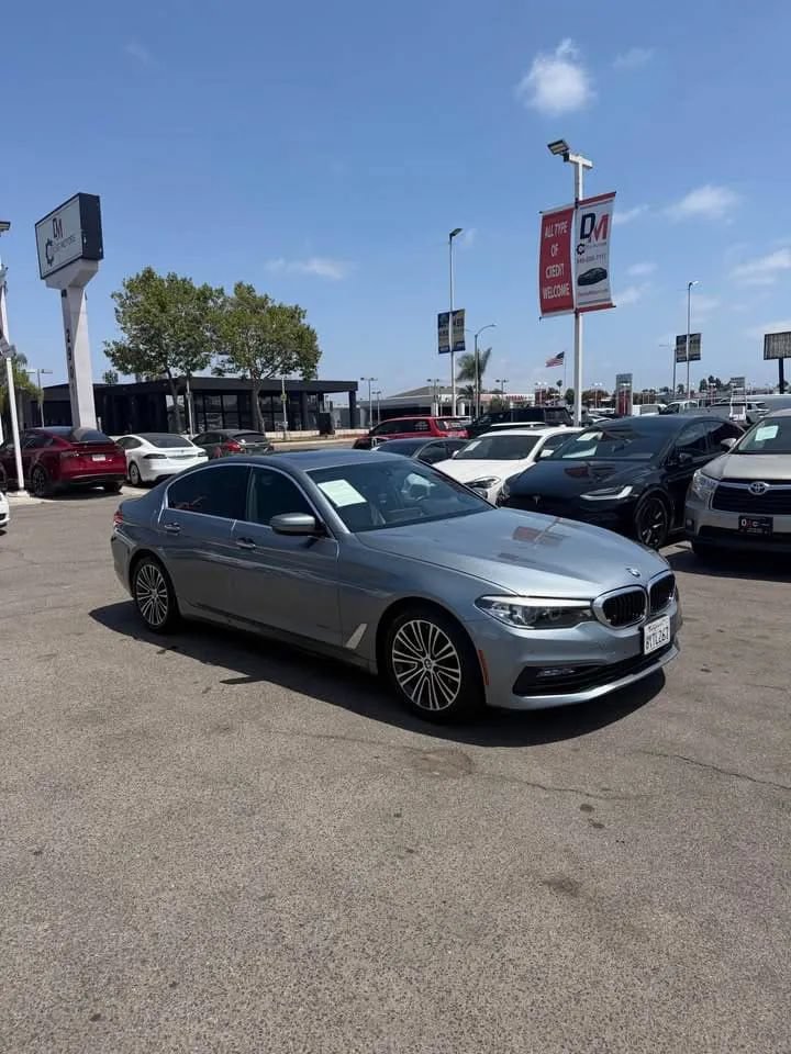Used 2018 BMW 530i RWD image 5