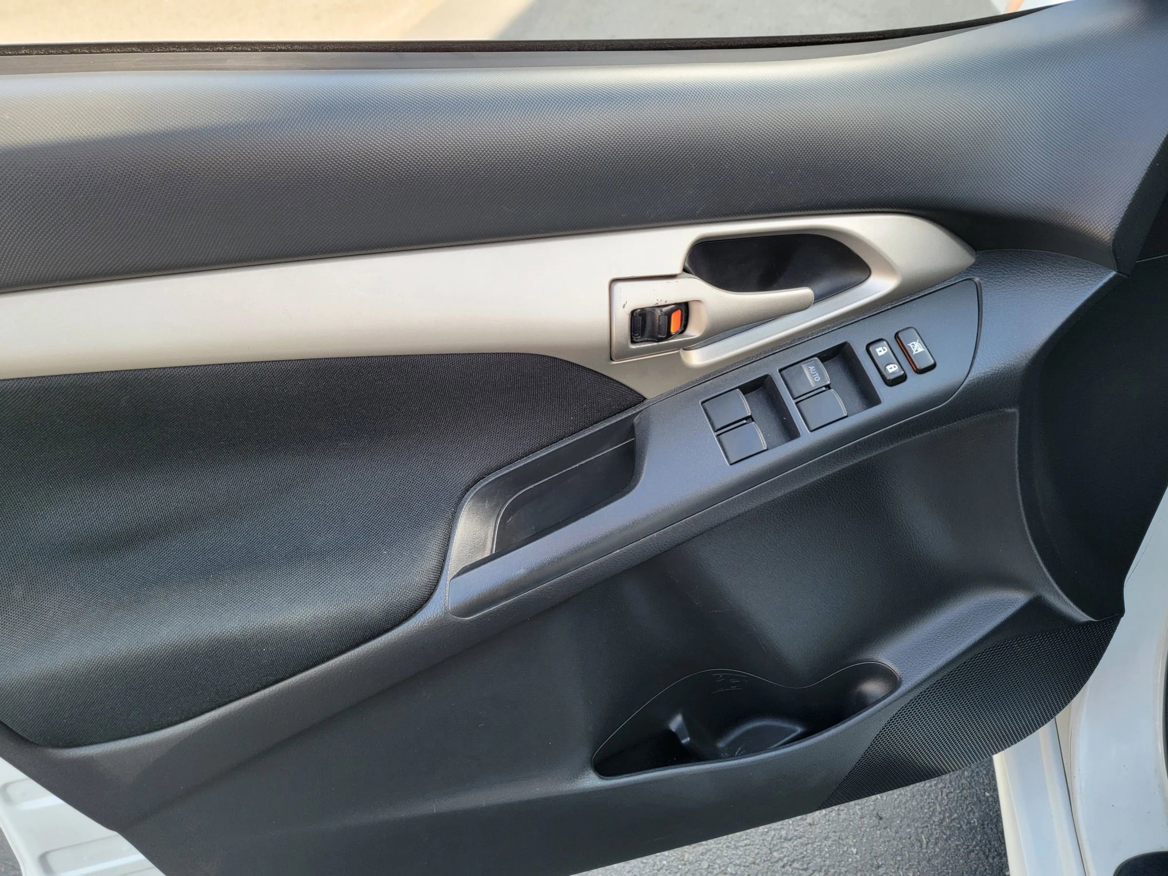 Used 2009 Toyota Matrix S image 22