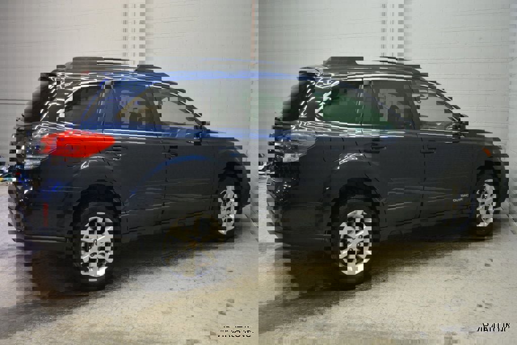 Used 2013 Subaru Outback 2.5i Premium image 30